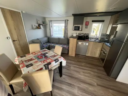 Bungalow 6 personnes avec piscine partagée à Onzain : photo 2