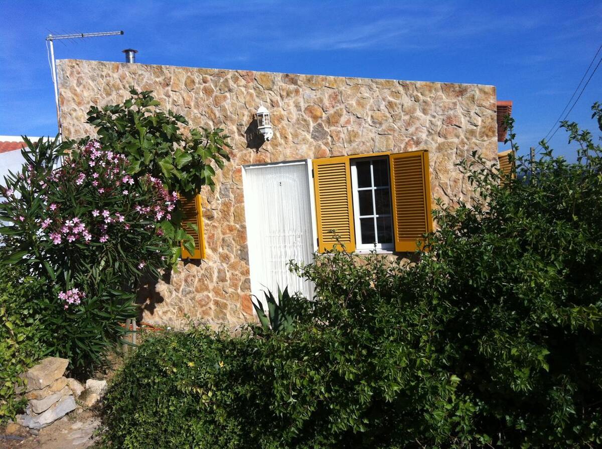 Maison 60 m² à Nazaré, terrasse partagée et parking - Photo 1