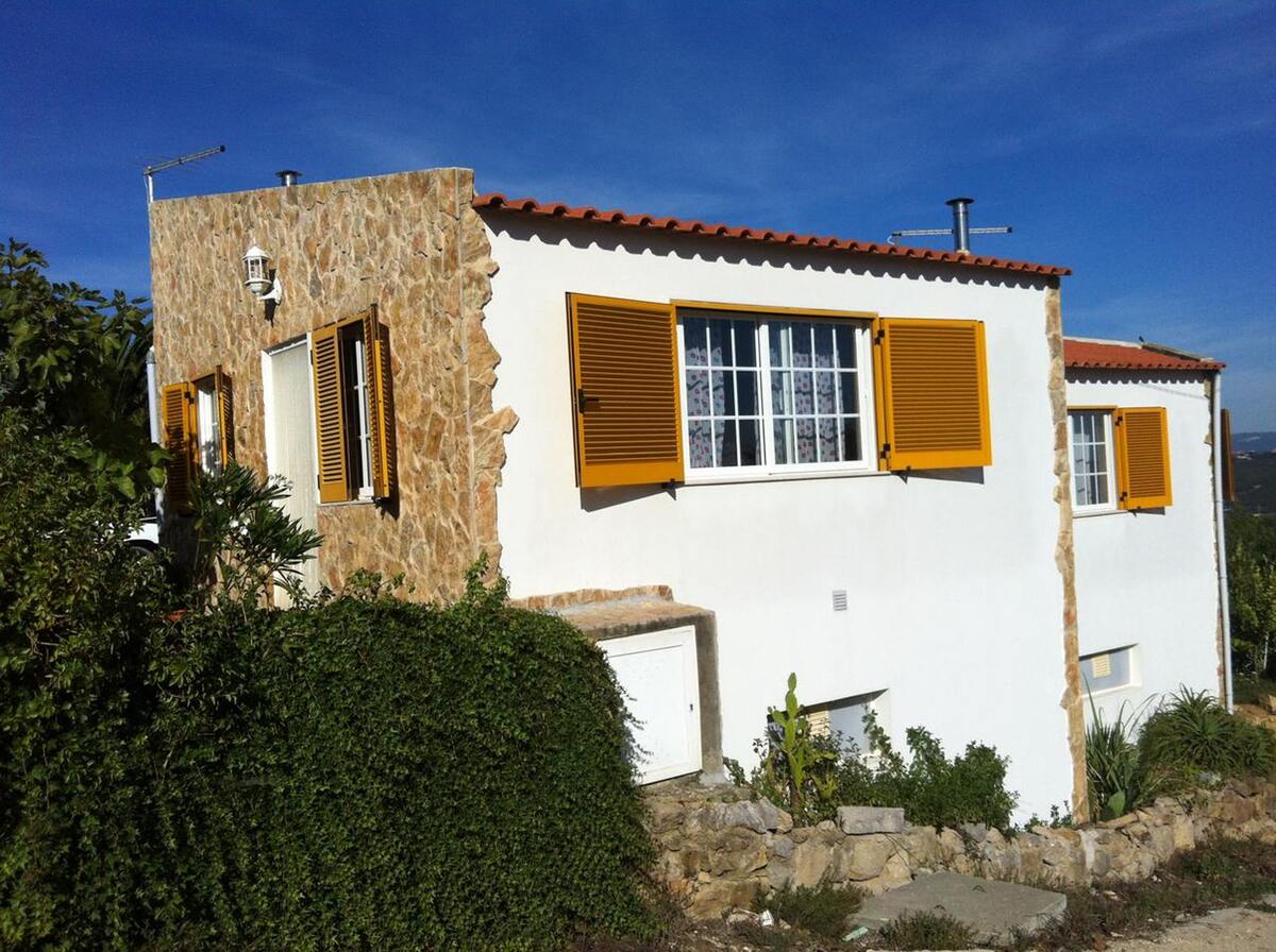 Maison 60 m² à Nazaré, terrasse partagée et parking - Photo 2