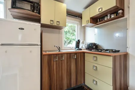 Bungalow convivial près de Sète avec piscine partagée - Photo 5