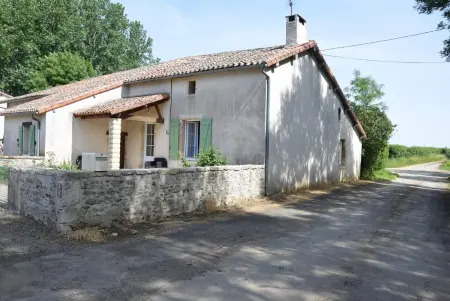 Maison charismatique à Saint-Germier avec jardin clôturé. - Photo 7