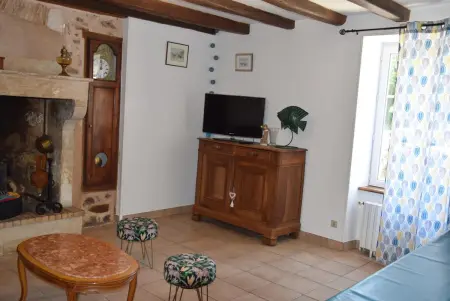 Maison charismatique à Saint-Germier avec jardin clôturé. - Photo 12
