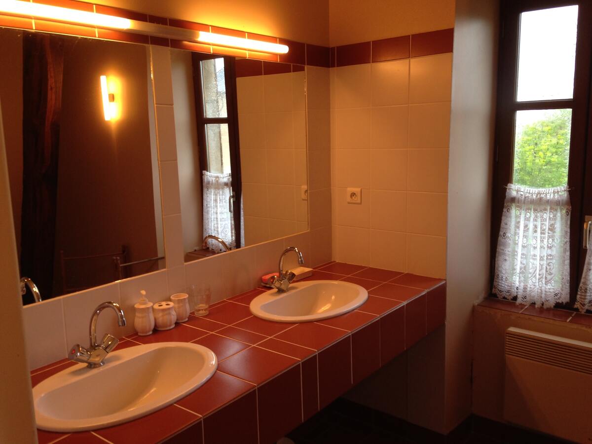 Appartement 200 m² • 10 personnes • Vue montagnes à Espalion - Photo 19