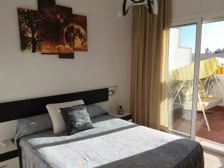 Appartement moderne à La Pineda, 2 chambres, piscine et terrasse : photo 3