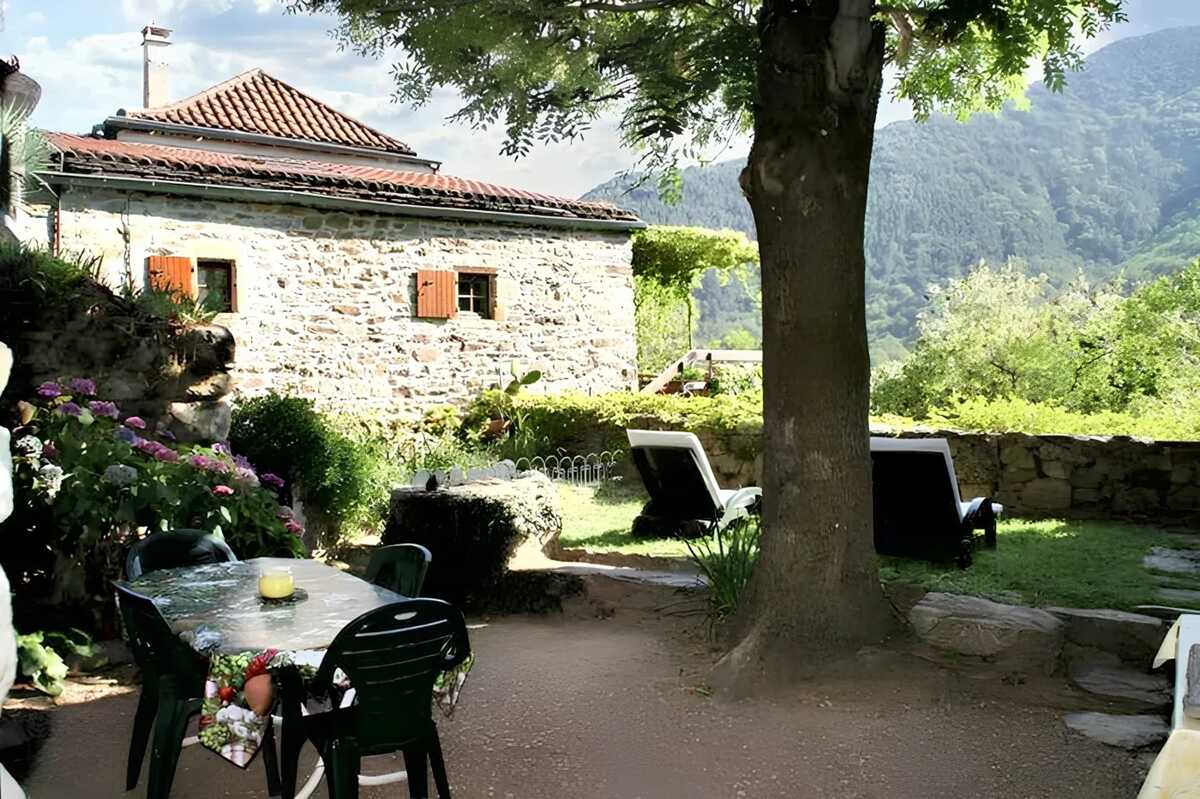 Maison 33 m² vue montagne, terrasse à Dompnac - Photo 2