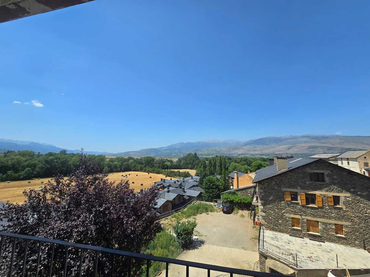 Appartement 60 m² avec cheminée et vue montagne à Alp - Photo 3
