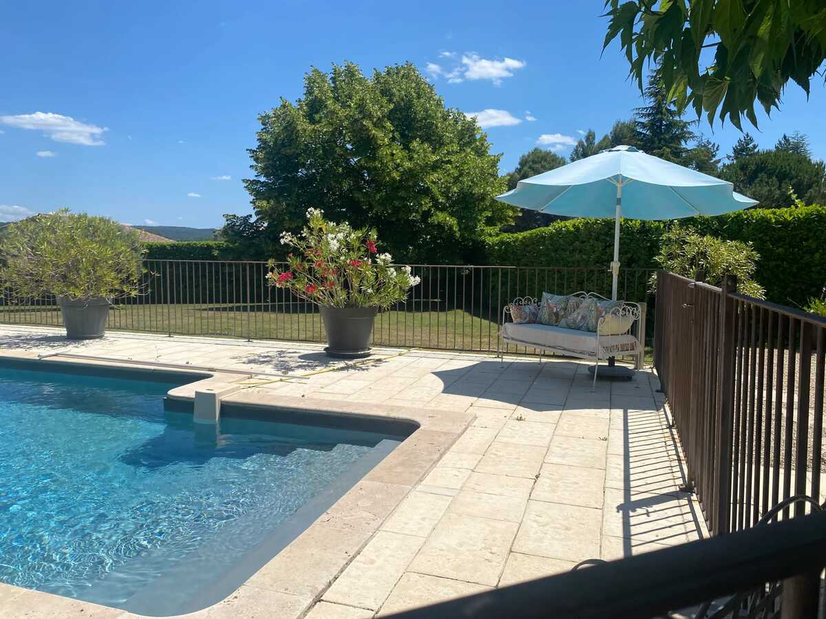 Villa 200 m² avec piscine privée et salle de sport - Photo 2