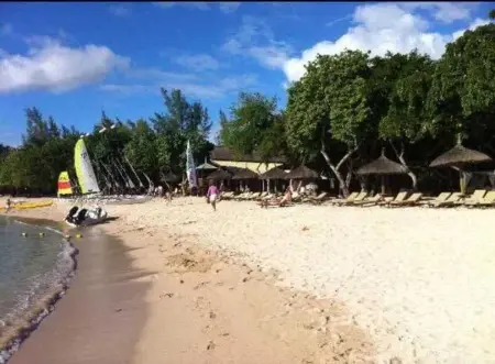 Maison avec piscine partagée à Albion, à 100 m de la plage : photo 23