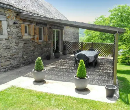 Villa de caractère à Pierrefiche avec piscine privée : photo 6