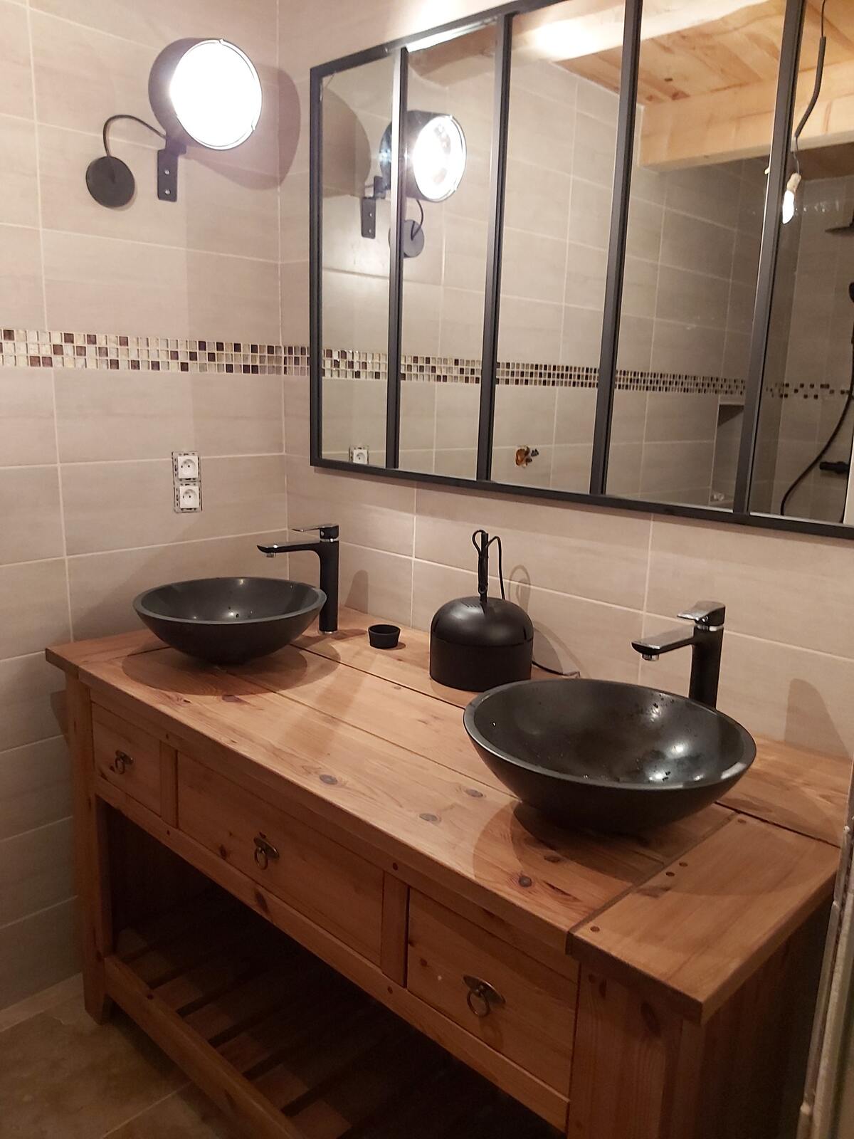 Maison 205m² à Lanarce : jacuzzi, sauna, jeux extérieurs - Photo 18