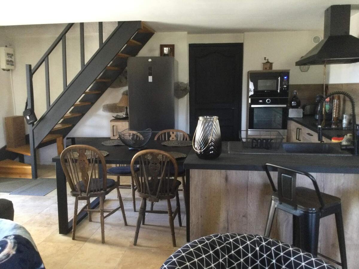 Maison 205m² à Lanarce : jacuzzi, sauna, jeux extérieurs - Photo 26