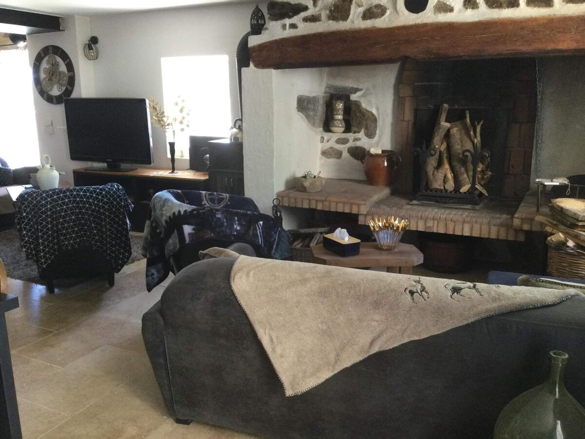 Maison 205m² à Lanarce : jacuzzi, sauna, jeux extérieurs - Photo 32