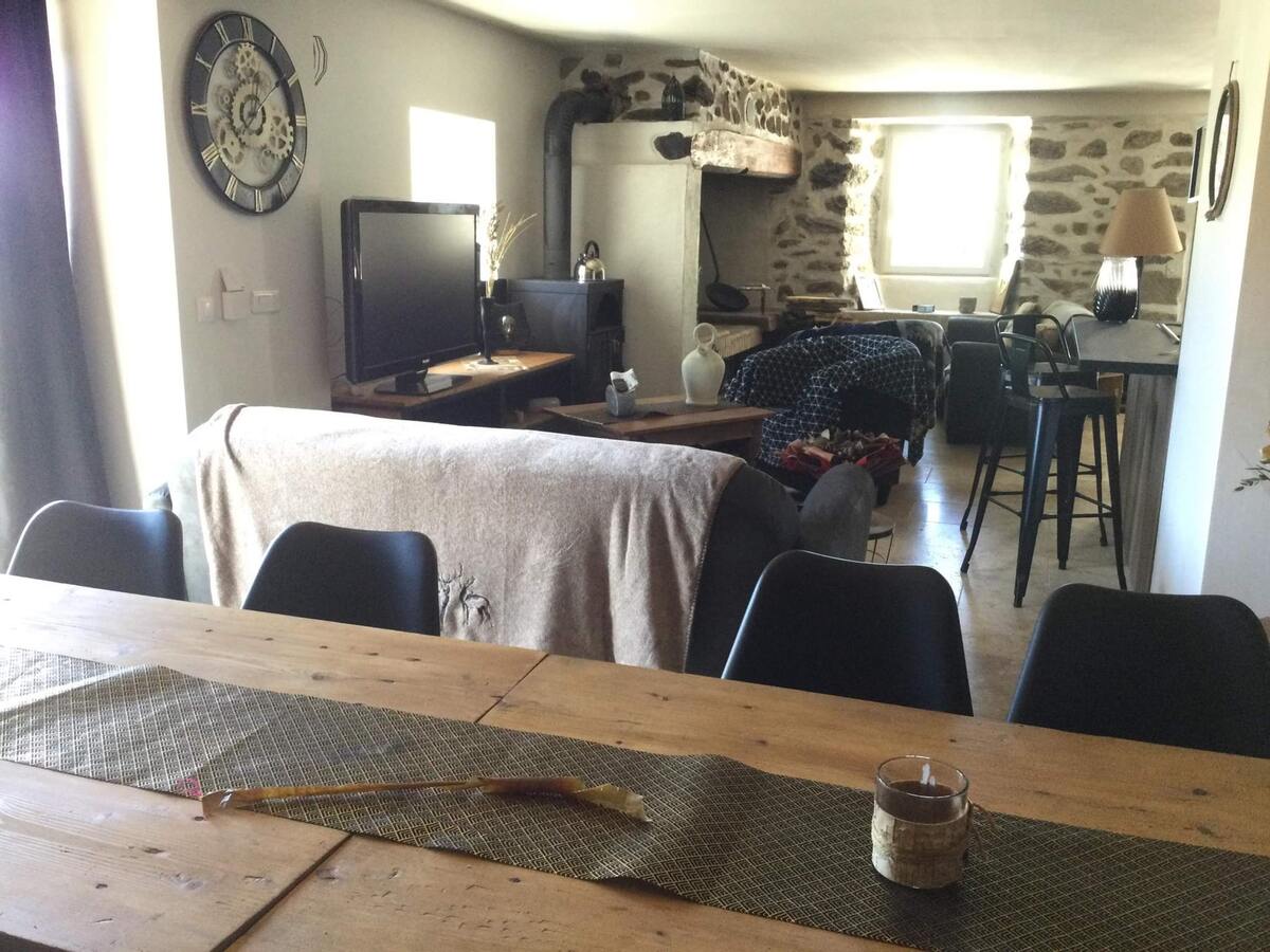 Maison 205m² à Lanarce : jacuzzi, sauna, jeux extérieurs - Photo 34