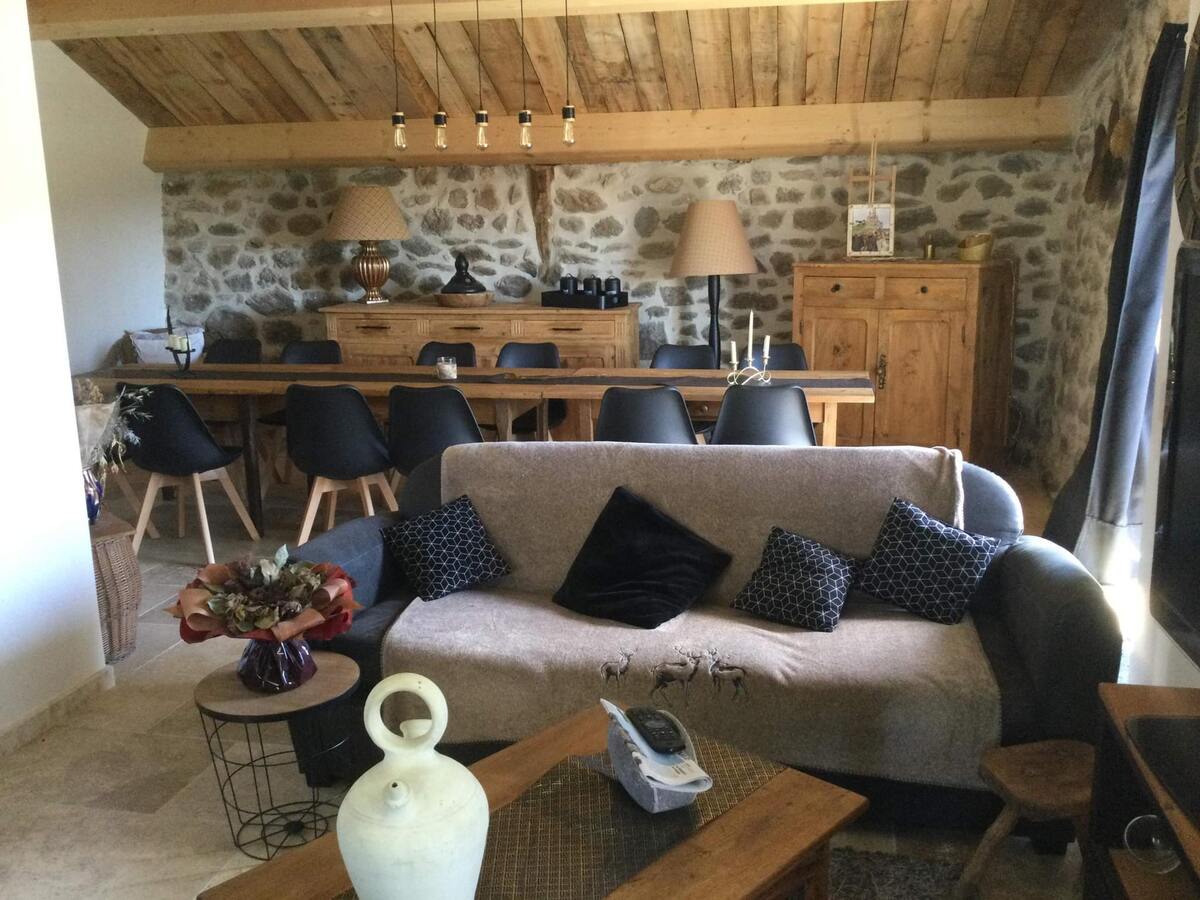 Maison 205m² à Lanarce : jacuzzi, sauna, jeux extérieurs - Photo 35
