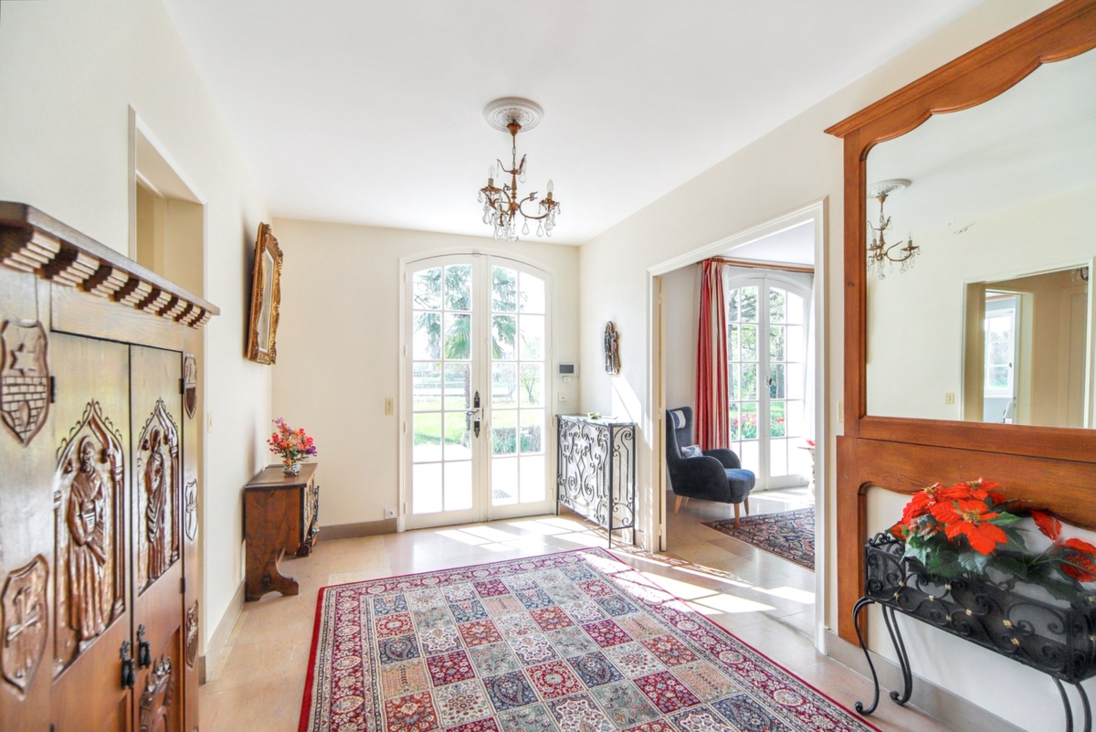 Appartement 100 m² avec terrasse et jardin clos - Photo 3