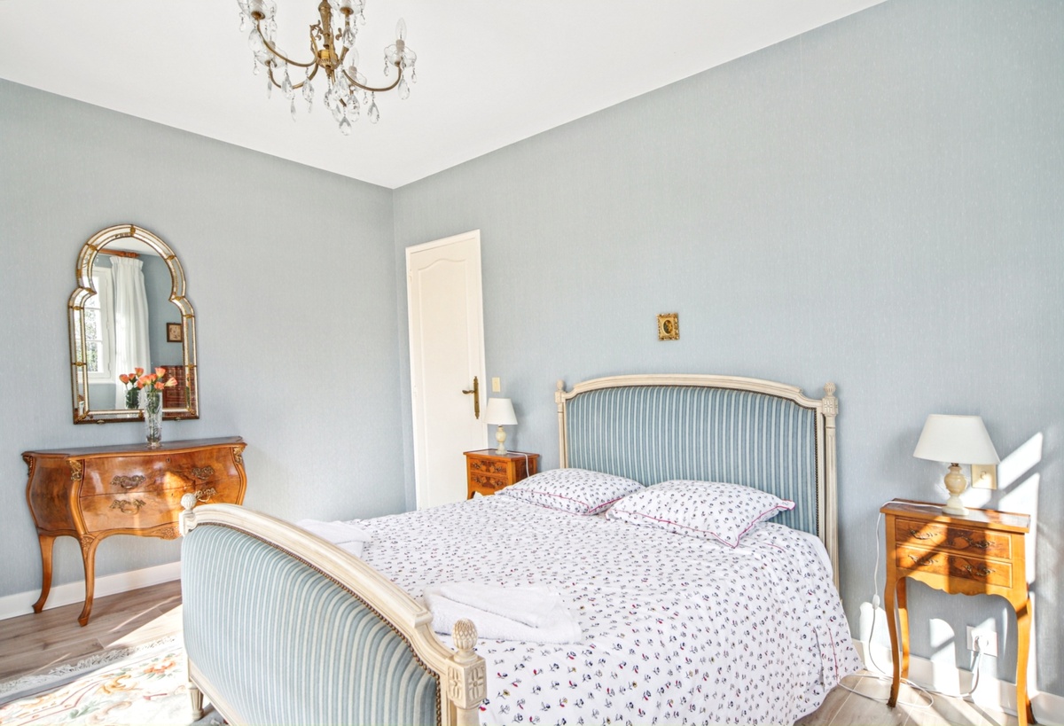 Appartement 100 m² avec terrasse et jardin clos - Photo 9