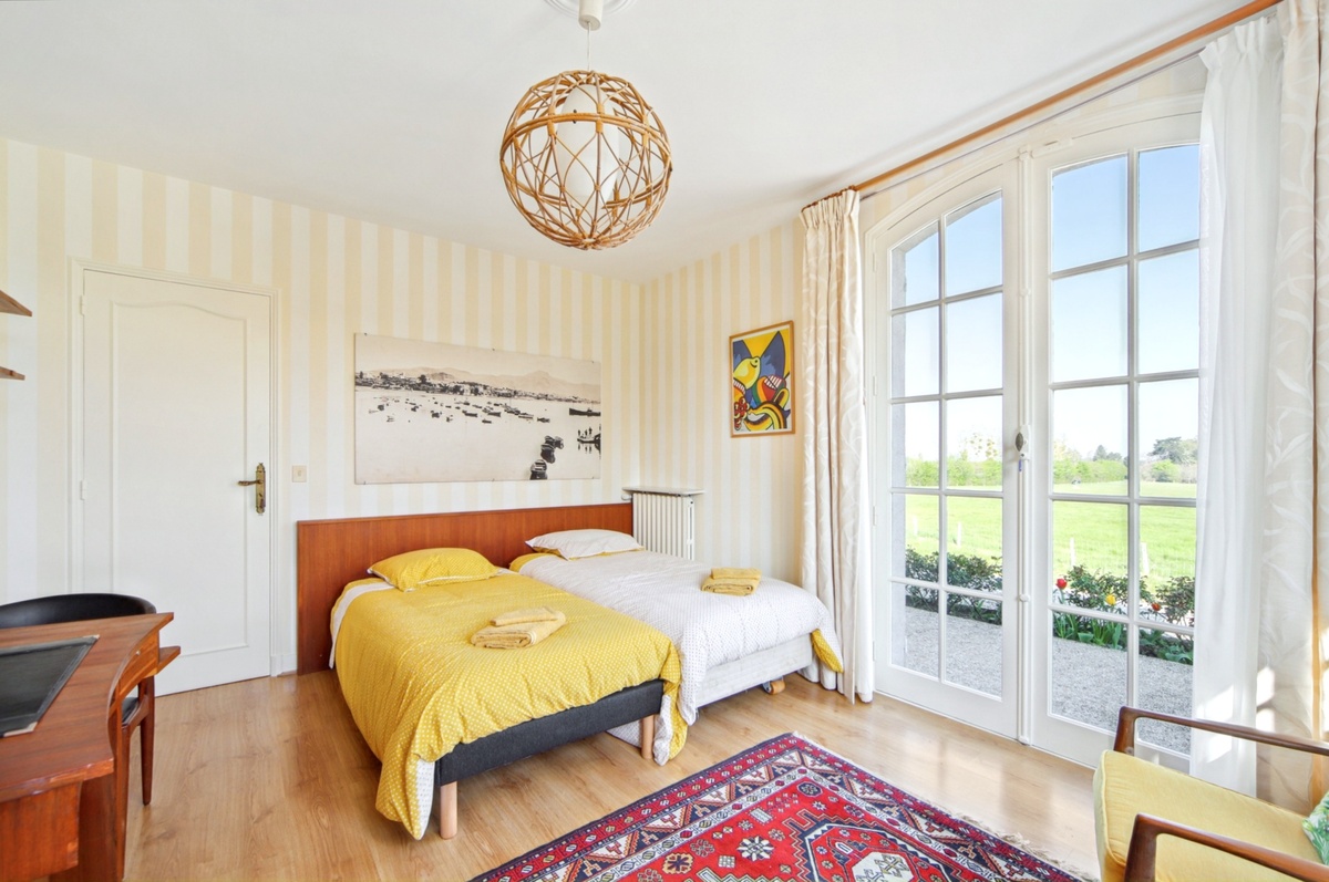 Appartement 100 m² avec terrasse et jardin clos - Photo 12