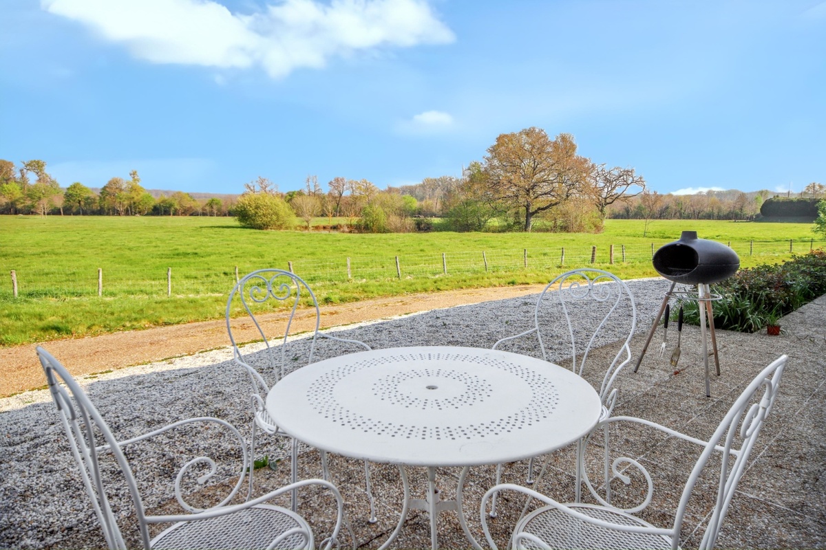 Appartement 100 m² avec terrasse et jardin clos - Photo 23