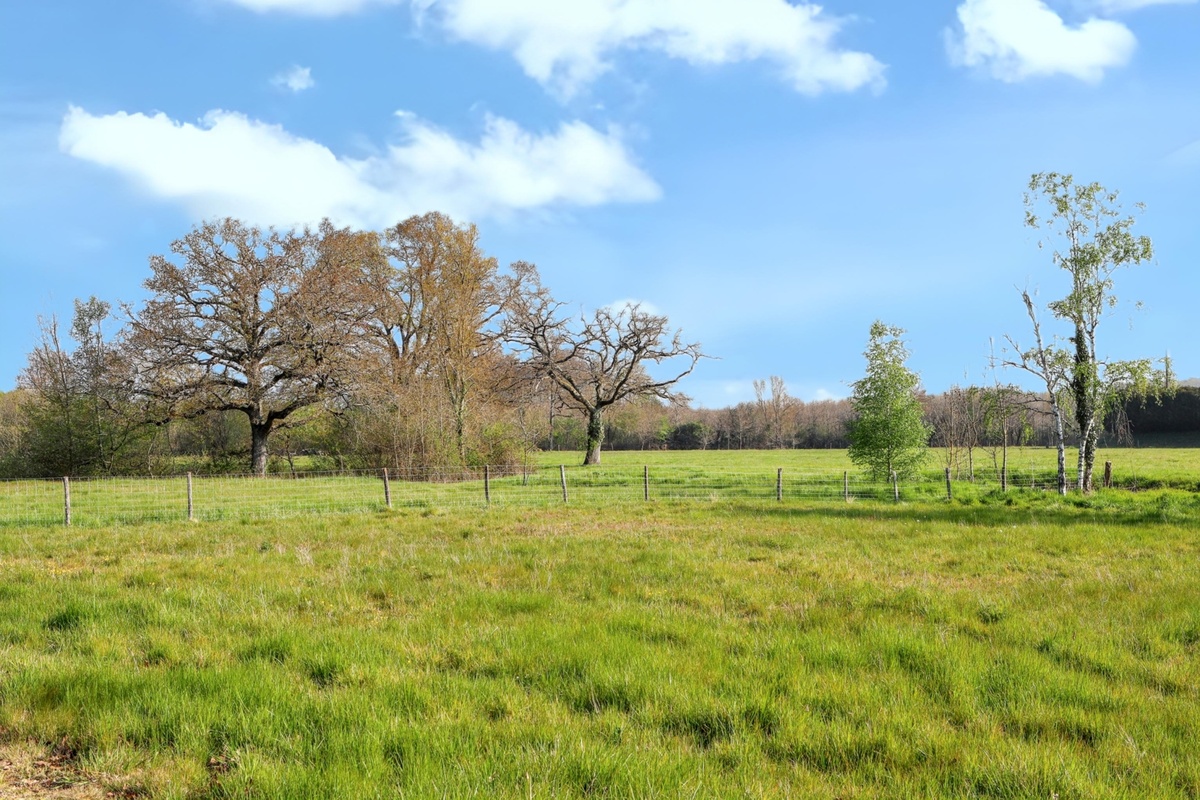 Appartement 100 m² avec terrasse et jardin clos - Photo 26