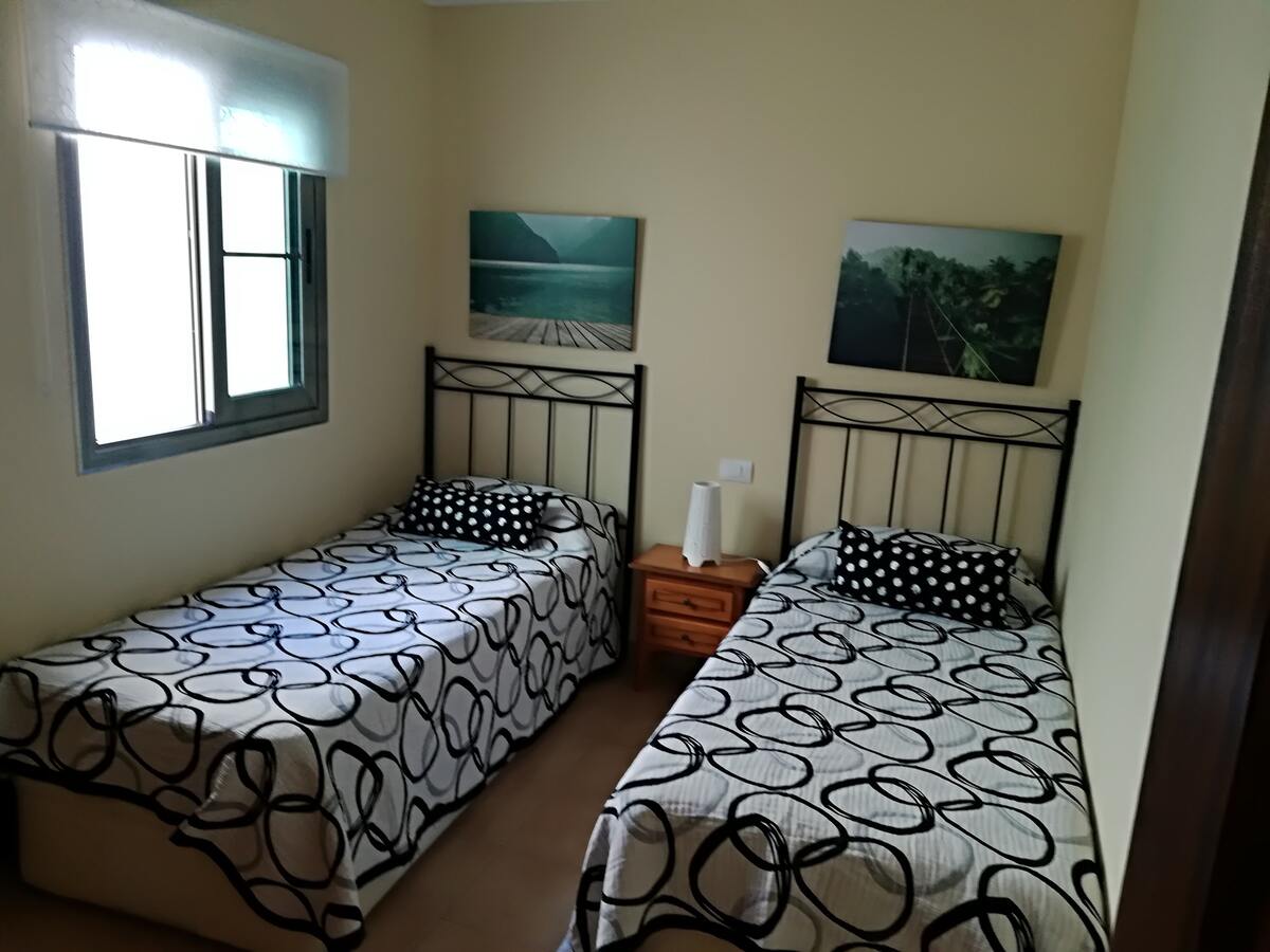 Appartement lumineux Mogán, vue montagne et piscine partagée - Photo 12