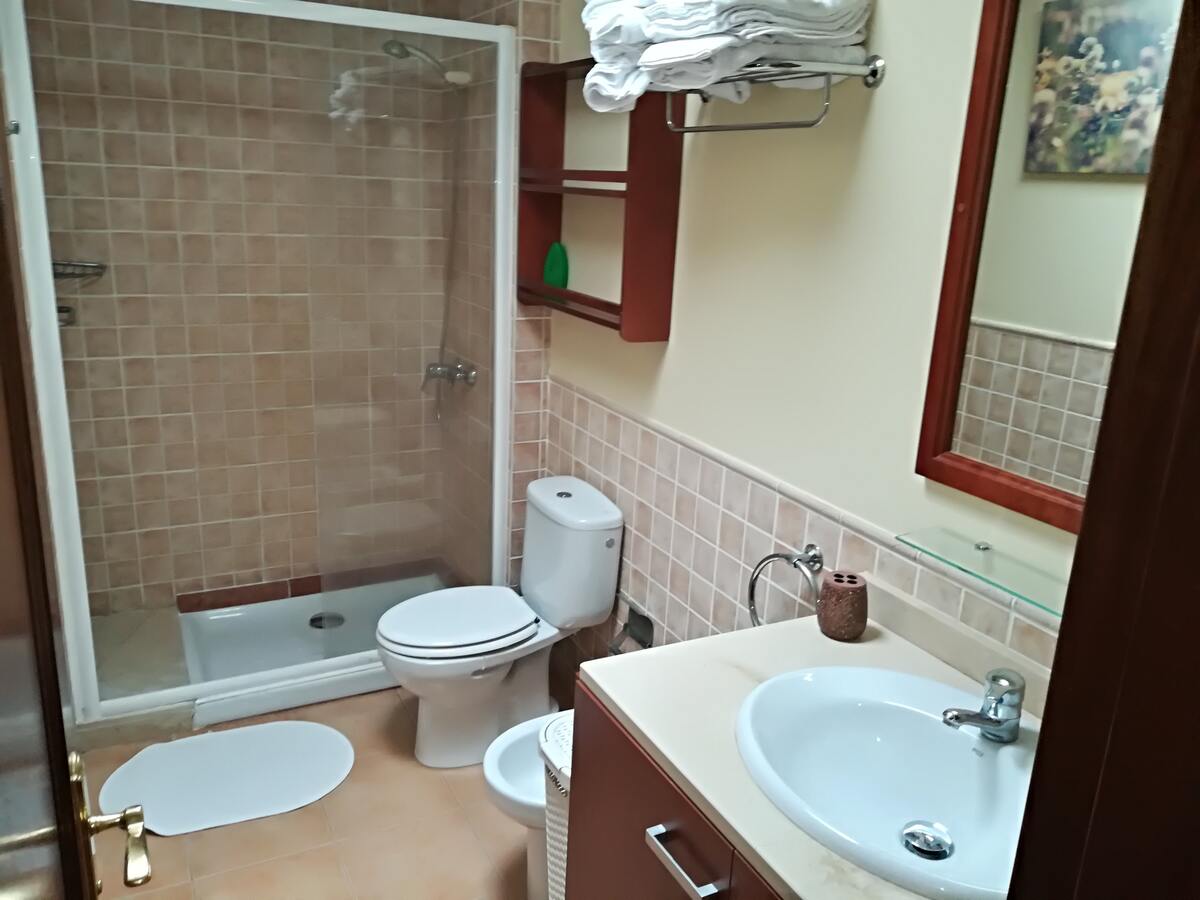 Appartement lumineux Mogán, vue montagne et piscine partagée - Photo 16