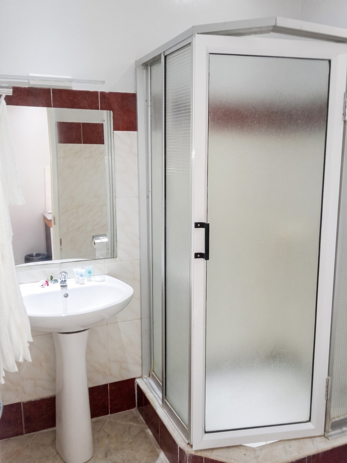 Studio moderne à Grand Baie avec balcon privé et parking gratuit - Photo 3
