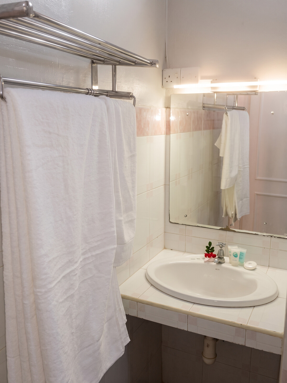 Studio moderne à Grand Baie avec balcon privé et parking gratuit - Photo 12