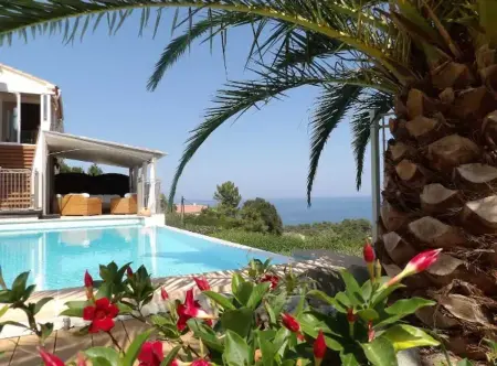 Villa vue mer avec piscine privée à Sari-Solenzara, 8 pers. : photo 2