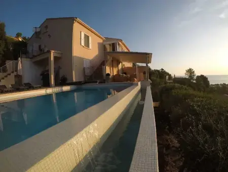 Villa vue mer avec piscine privée à Sari-Solenzara, 8 pers. : photo 18