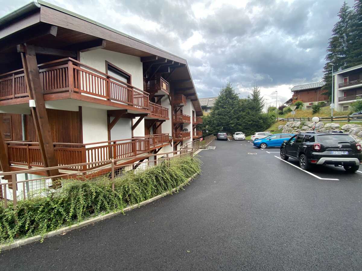 Appartement 35 m² Praz-sur-Arly, balcon vue montagne - Photo 2