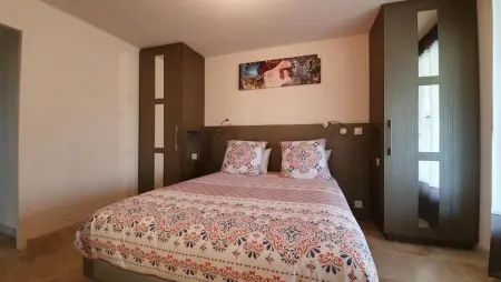 Maison avec jardin et piscine partagée à Puy-l'Évêque, 4 pers. : photo 5