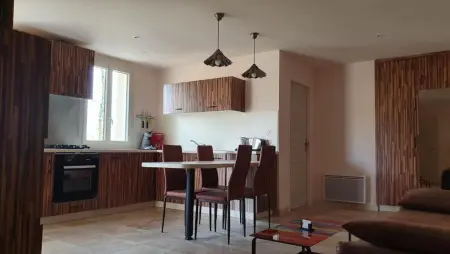 Maison avec jardin et piscine partagée à Puy-l'Évêque, 4 pers. : photo 7