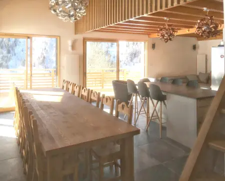 Chalet 180 m² à Valmeinier, 6 chambres, vue montagne et terrasse privée : photo 4