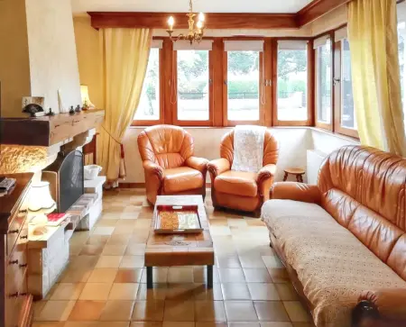 Maison avec jardin clos, pétanque et barbecue à Vierzon : photo 2