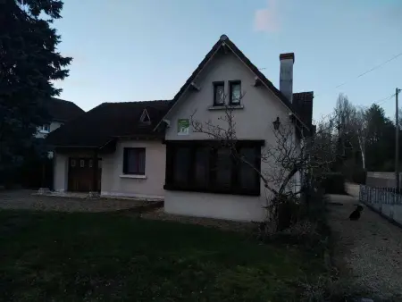 Maison avec jardin clos, pétanque et barbecue à Vierzon : photo 15