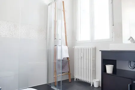 Appartement élégant au cœur de Madrid, 100 m² avec parking - Photo 32