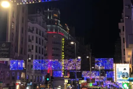 Appartement élégant au cœur de Madrid, 100 m² avec parking - Photo 35