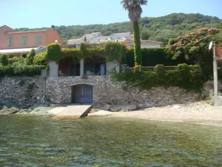 Maison moderne avec vue sur la mer à San-Martino-di-Lota - Photo 20