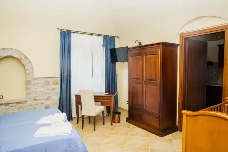 Appartement 33 m² avec piscine partagée et balcon à Latina : photo 5