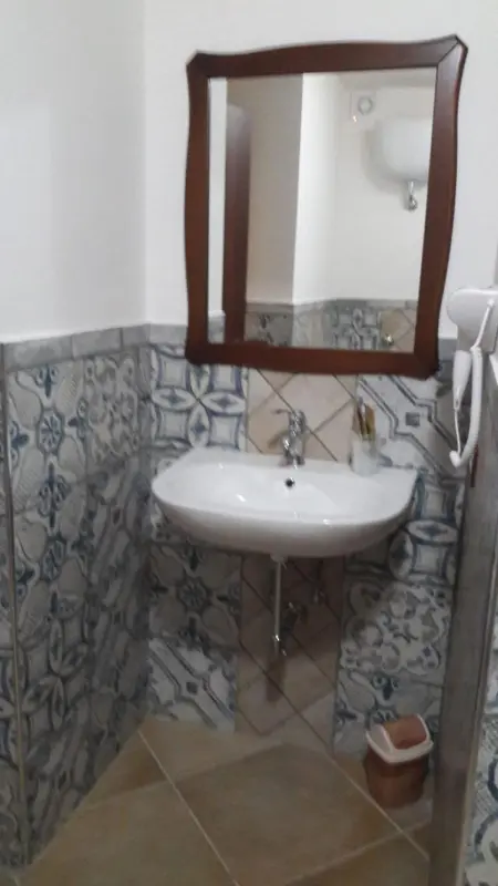 Appartement 33 m² avec piscine partagée et balcon à Latina : photo 15
