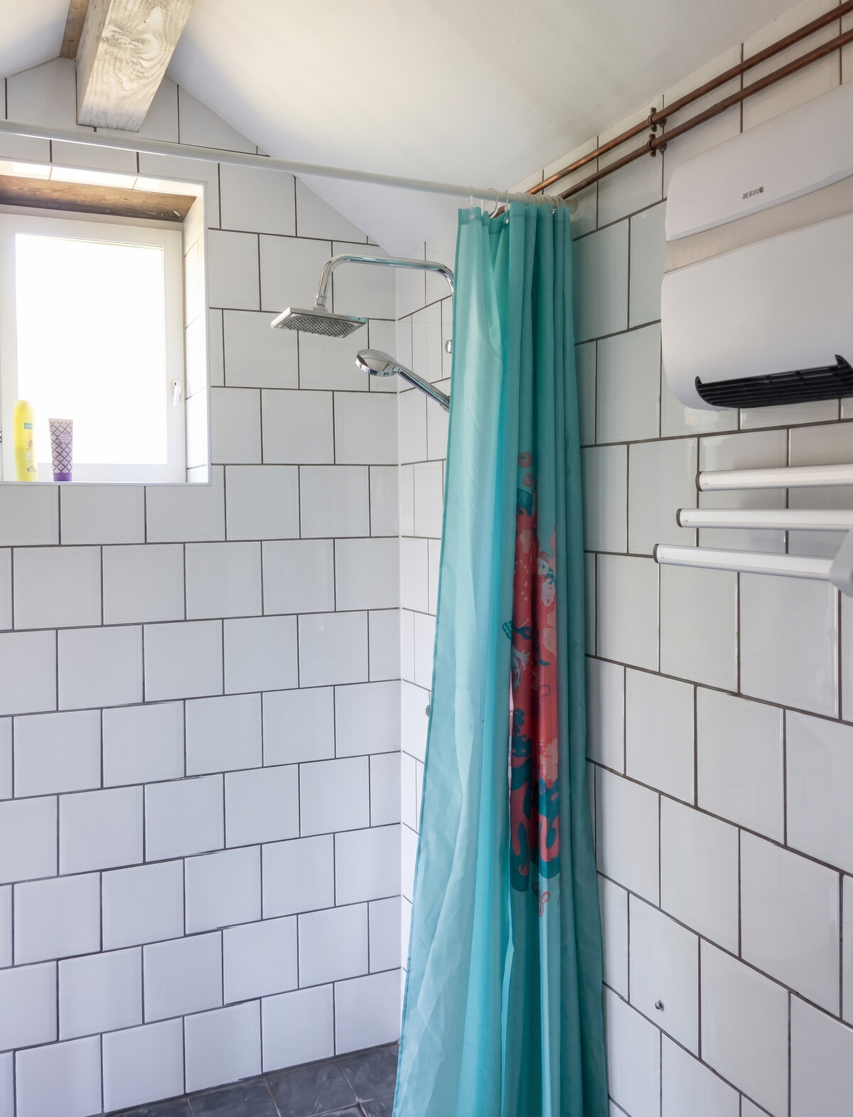 Maison 2 pers. avec piscine partagée à Charron - Photo 10