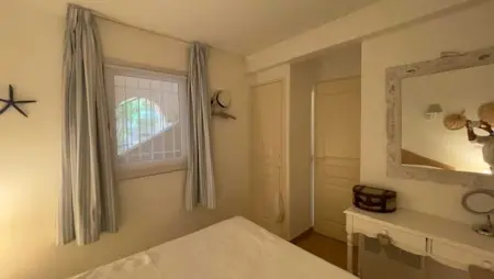 Appartement 32 m² avec piscine partagée à Roquebrune-sur-Argens : photo 7