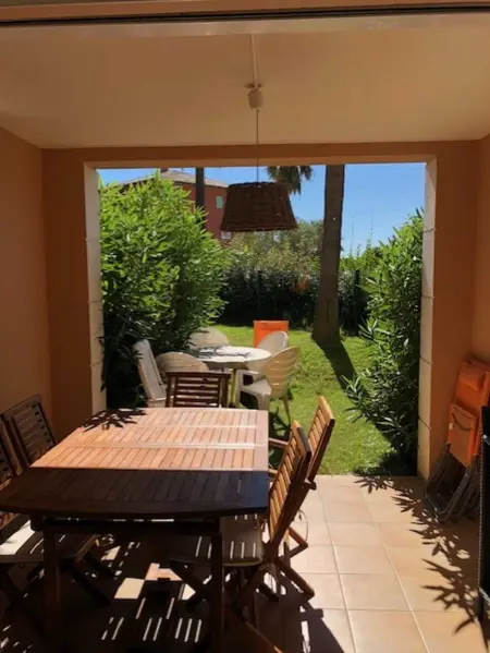 Appartement 32 m² avec piscine partagée à Roquebrune-sur-Argens : photo 12