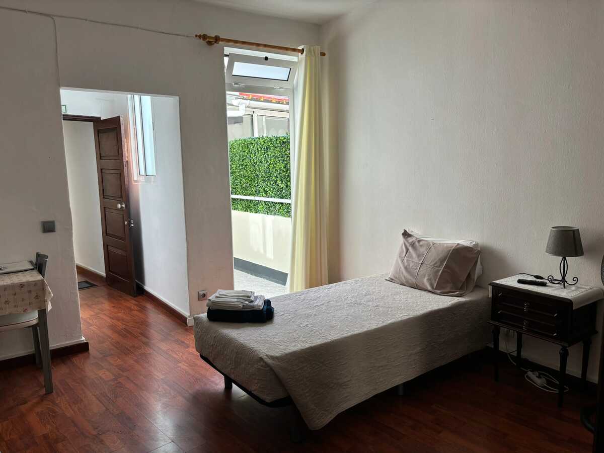 Studio 20 m² à Funchal avec terrasse et cuisine équipée - Photo 1