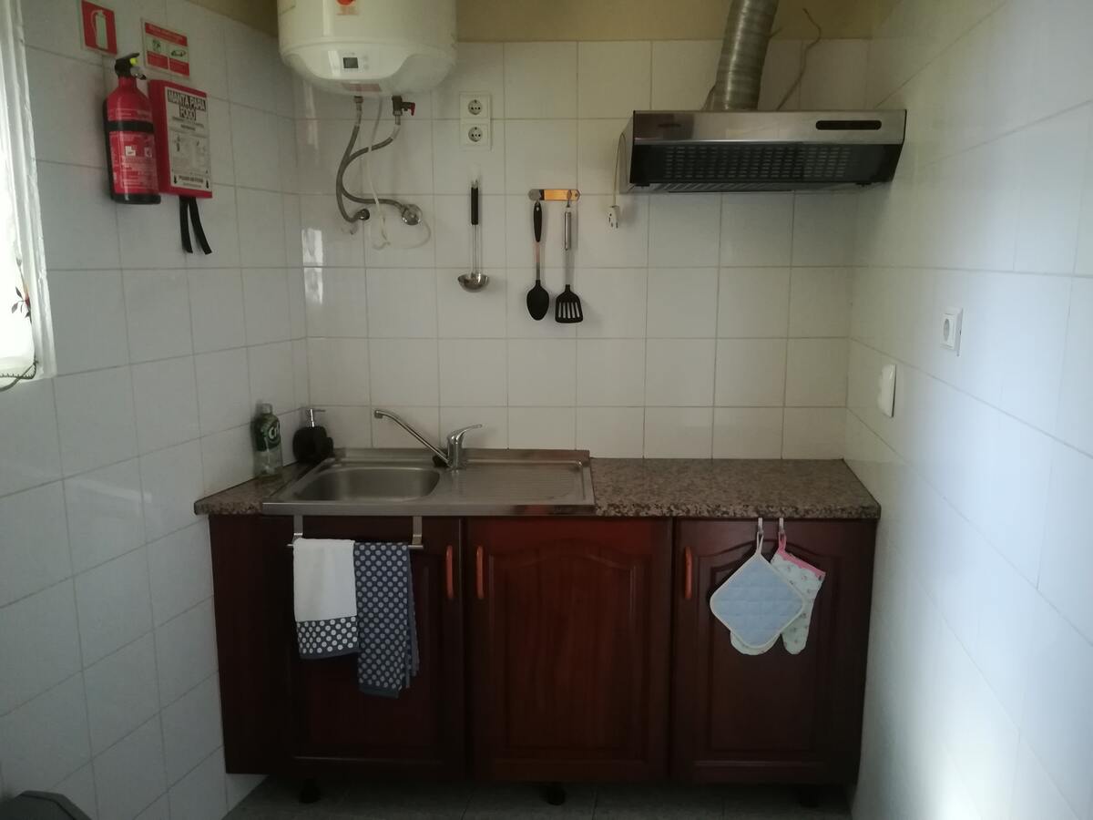 Studio 20 m² à Funchal avec terrasse et cuisine équipée - Photo 14