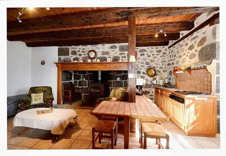 Maison confortable avec vue sur la montagne à Le Fau - Photo 2