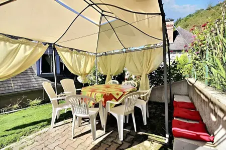 Appartement 6 pers. à Juncalas, 70 m² avec jardin et vue montagne