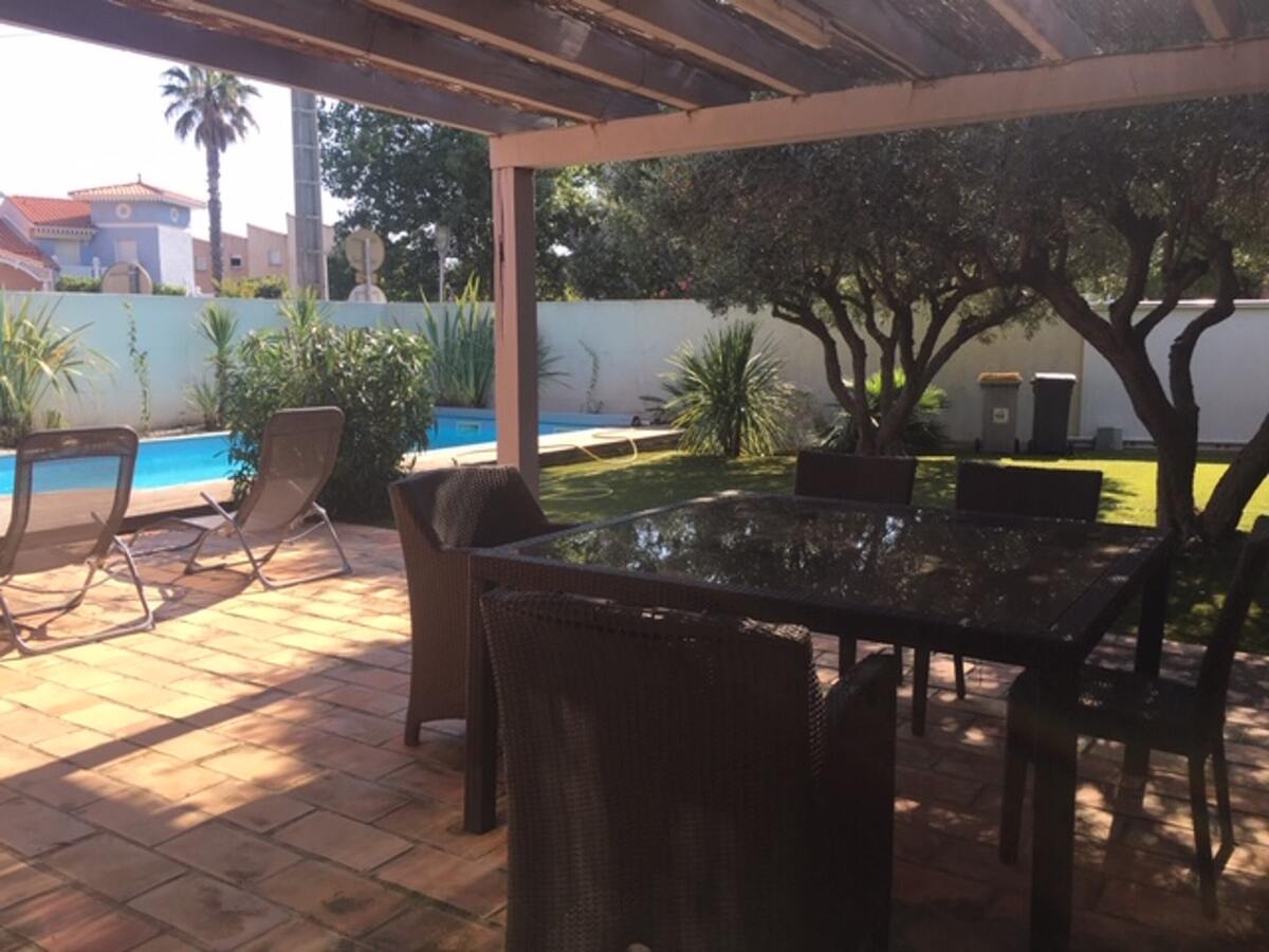 Villa 6 pers. à Agde : piscine privée & jardin - Photo 9