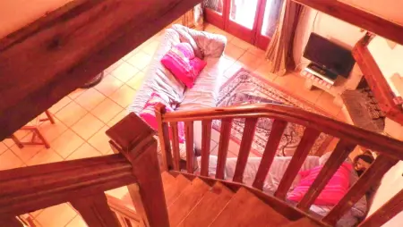 Maison avec vue montagne, cheminée et jardin clos à Coucouron : photo 2