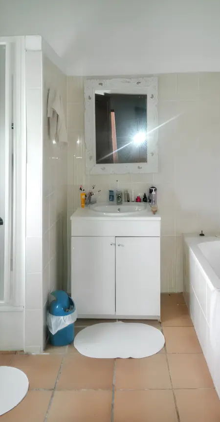 Maison avec vue montagne, cheminée et jardin clos à Coucouron : photo 10